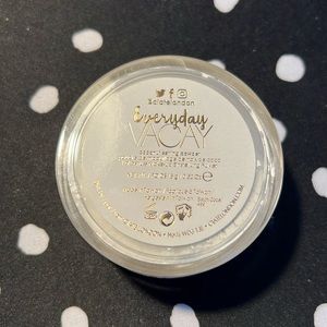 New Ciate London Everyday Vacay Cocnut Setting Powder